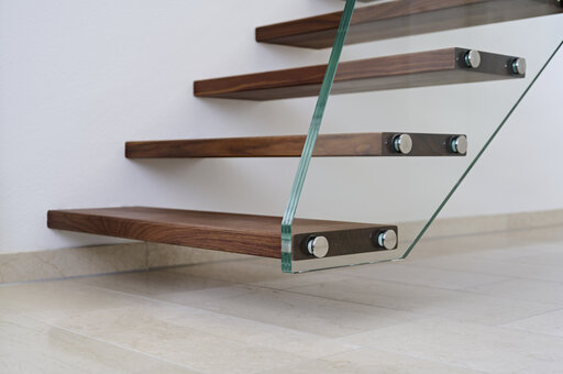 Mistral Edge 2 - Siller Treppen Ingolstadt 08 schwebende Treppe 4